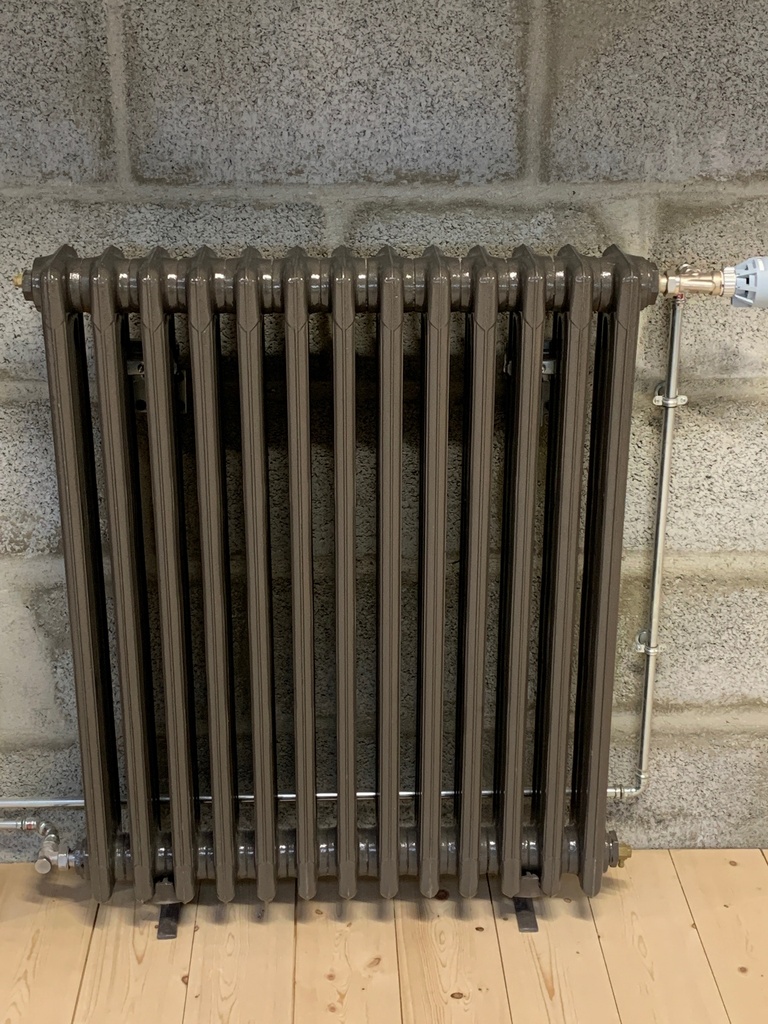 93-4 IS Radiateur fonte 4 colonnes (sans pieds moulés, 10)