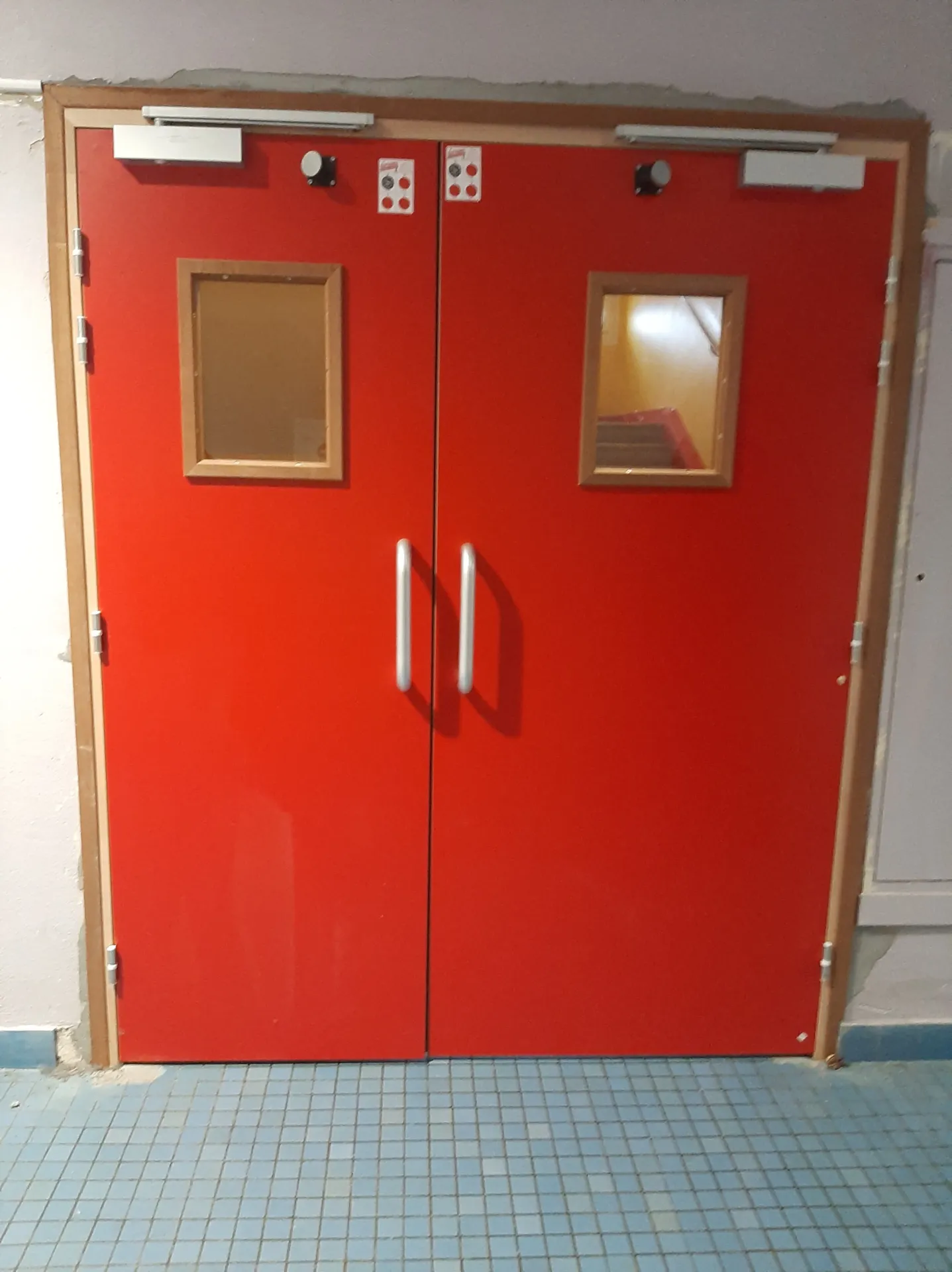 PORTE DOUBLE COUPE FEU AVEC HUBLOT
