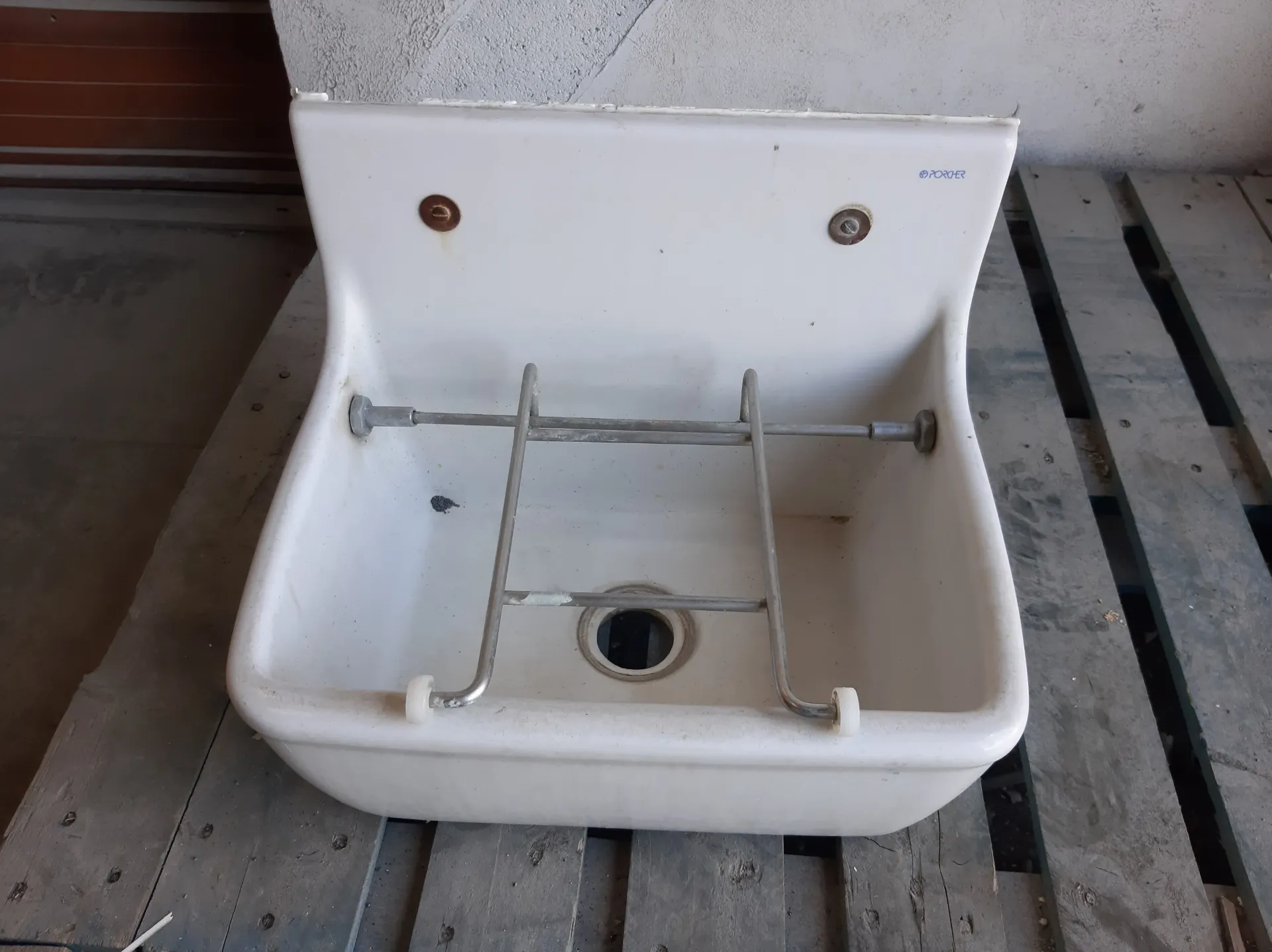 Poste d'eau Porcher 45*34 (vidoir)