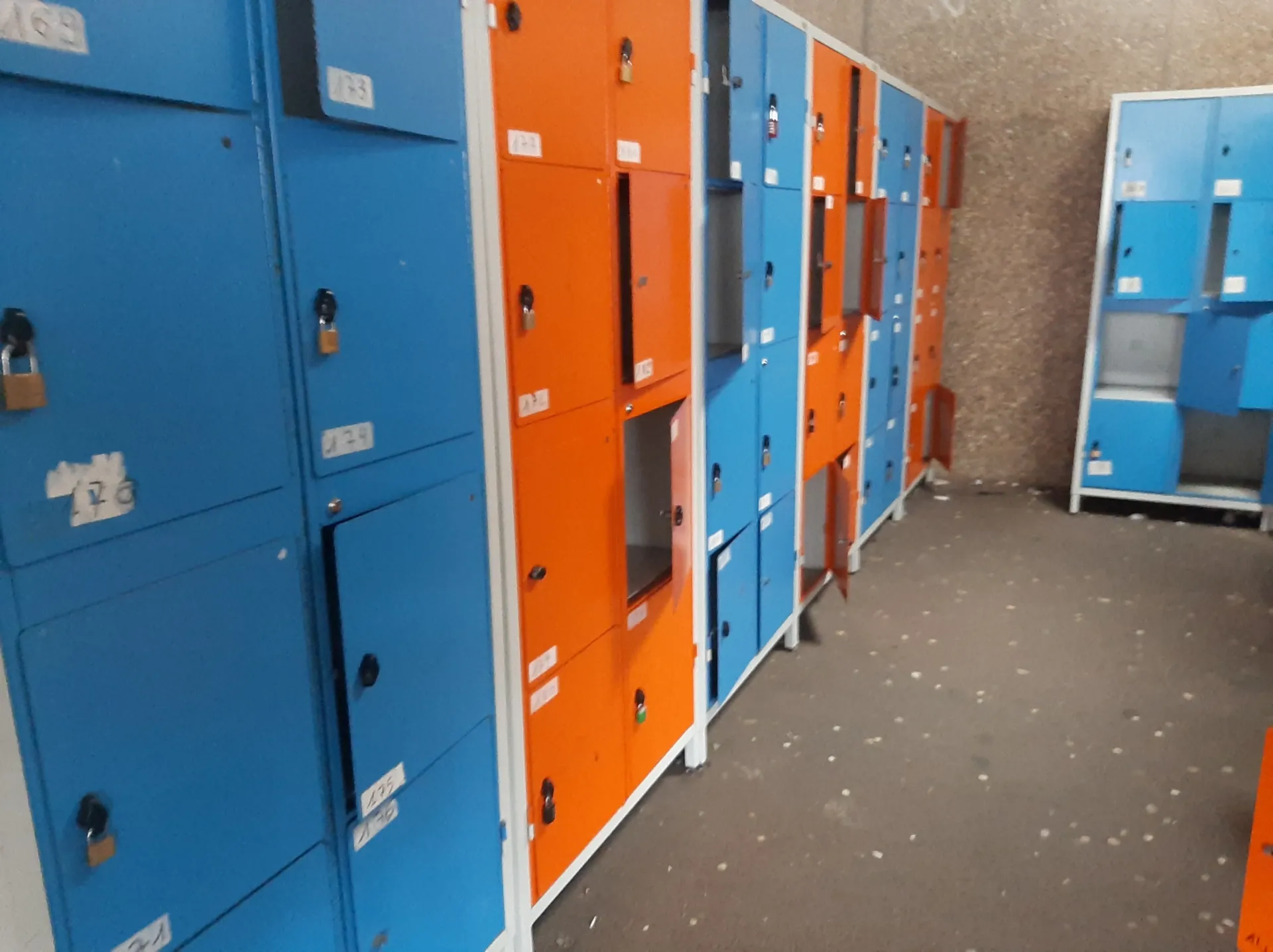 Casier scolaire métal (8 cases)
